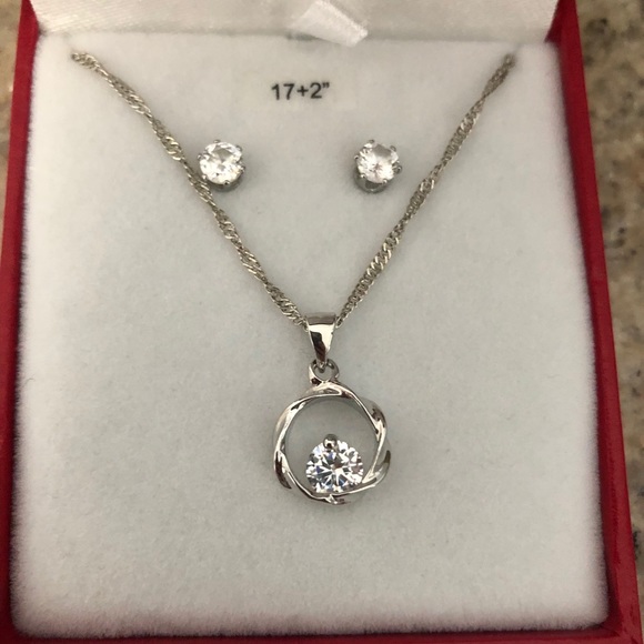 Necklace and earring set - Picture 1 of 4